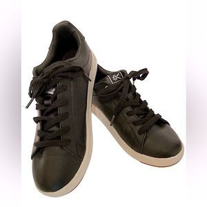 KURU Roam Classic Court 20630175 Black Leather Casual Sneakers Women's Size 8